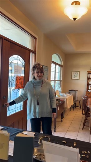 Binky la Faye Estate Sale Service on Reels