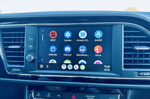 Android Auto, guía a fondo: qué es, cómo funciona, cómo conectar tu móvil y lo mejor que puedes hacer