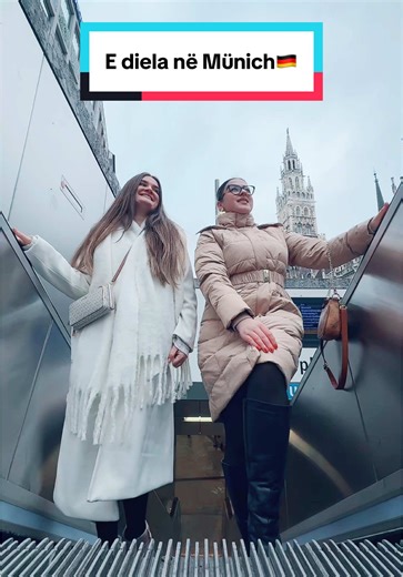 🇩🇪 5 Fakte rreth Mynihut (Munich) 1️⃣ Qyteti më i shtrenjtë në Gjermani Mynihu ka qiratë dhe koston e jetesës më të lartë në vend. 2️⃣ Pagat më të larta dhe shumë mundësi pune Sidomos në IT, inxhinieri, shëndetësi dhe industri automobilistike (BMW). 3️⃣ Banesa është sfida më e madhe Punë mund të gjesh relativisht shpejt, por banesë shumë vështirë. 4️⃣ Qytet shumë i rregullt dhe i sigurt Mynihu renditet vazhdimisht si një nga qytetet më të sigurta dhe më të pastra në Evropë. 5️⃣ Kombinon teknol