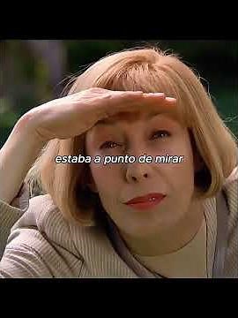 RÚSTICOS EN DINEROLANDIA: La Comedia Clásica que Marcó una Época