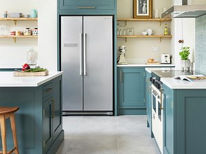 How To Deep Clean Your Fridge - Bunnings Australia