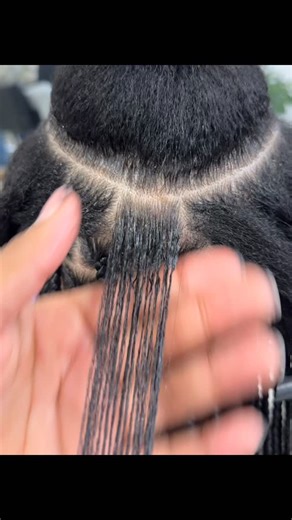 Jasmin 🖤 on Instagram: "From start to finish 😉 -starting a braid -Adding hair - Braiding Down - Hand transition and placement 😅 - - #knotlessbraids #nycbraider #nycbraids #bronxbraids #bronxbraider #braids #proterove style #bronxhairstylist #knotlessbraids #brbraiders #atlbraider #atlbraids #tip #nycbraider #nycbraids #nychairstylist #softlocsnyc #distressedlocsnyc#nycbraider #nycbraids #colofulbraids"