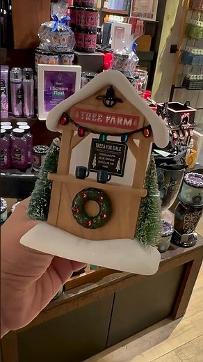 Bath & Body Works Tree Farm Wallflowers Plug for Christmas #bathandbodyworks #christmas #wallflowers