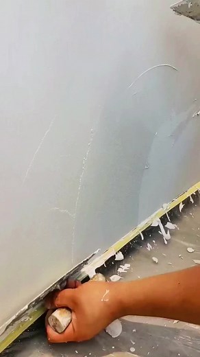 Expert Guide to Applying Plaster on Walls