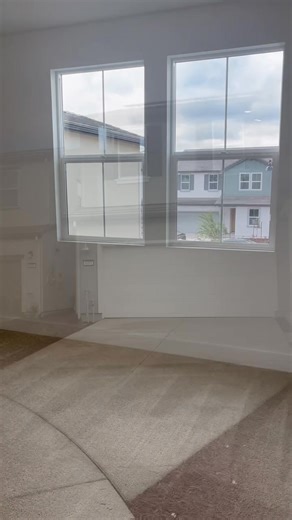 up in our Top 10 Must-See Homes at River Islands is a beautiful quick move-in home at Heritage by Lennar Bay Area — where comfort and convenience come together in one perfect package! In this video, Cedric from the Lennar sales team walks us through the details of this stunning Plan 3, featuring 4 bedrooms, 3 bathrooms at 2,150 square feet of thoughtfully designed space. You’ll love the open-concept layout, stylish finishes, and Lennar’s signature Everything’s Included feature — with modern desi