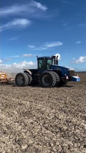 New Holland T9050 Simba Free-Flow.#newholland #newhollandtractor #newhollandpower #farming