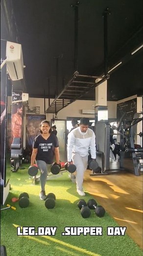 Leg day workout is Beautiful pain. group session ..#legday #session #pain #groupwork #legpress ..