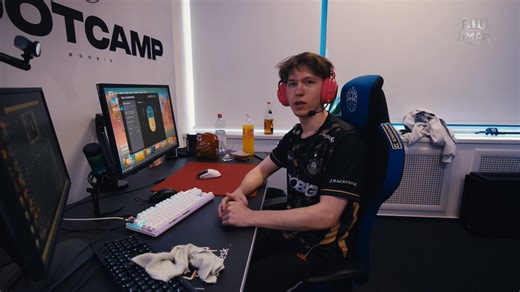 The final day of FNCS Major 1 grands is here!@MalibucaFN shows his Logitech G Pro X2 Superstrike settings for the big day 😈https://t.co/dQNczRUck8
