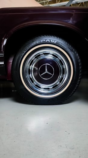 It’s Friday let’s get the weekend started! 💫 The Mercedes Benz 280SL: every click tells a story from the golden era of design. 🤩 Happy Friday, everyone! @uniquecarsofpalmbeach 🎥 @oriana.bottaro #uniquecarsofpalmbeach #classicmercedesbenz #mercedesbenz #280sl #classiccars | Unique Cars of Palm Beach