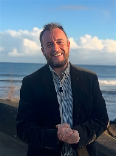 🏡 3 Bed End Terrace For Sale – Seaside Living in Ballycastle Looking for a well-proportioned home in an extremely popular seaside town? This modern end terrace property offers comfortable living within walking distance of local amenities and just a short drive to the coast. 📍 1 The Abbey, Ballycastle, BT54 6SD ✅ 3 Bedrooms ✅ 2 Bathrooms (including master en-suite) ✅ 1 Reception Room ✅ Extremely popular seaside town ✅ Walking distance to the shops, cafes, restaurants and bars ✅ Walking distance