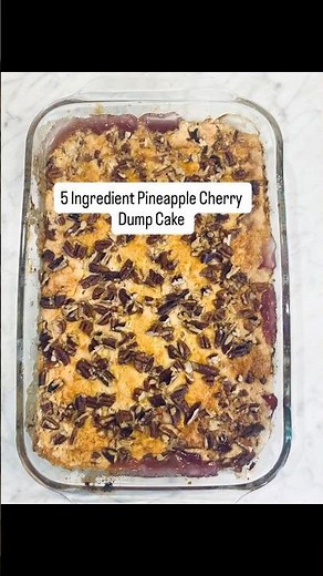 5-Ingredient Pineapple Dump Cake (Dump, Spread, Bake!) 🍍