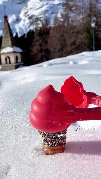 Transform Snow with Fun and Creative Molds