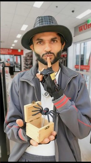 Spider Box Prank Hilarious Reactions 🕷️😂