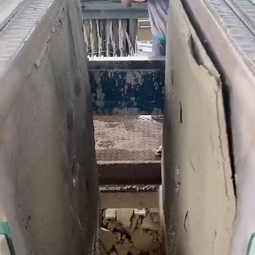 Nancy ~Global OEM of filter plate of filter press on Instagram: "Still using manual labor for filter press cake unloading? Check out this worker's speed. #Filterpress #manufacturer #filterpressplate"