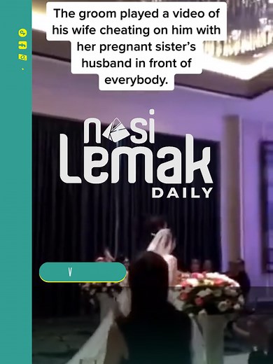 Revenge took center stage at a wedding in China when a groom decided to expose his cheating bride. In a meticulously planned move, the groom played a video during the wedding ceremony, revealing his bride engaging in a passionate kiss with another man. Read full Article on our website! click link on our bio now! Source : World of Buzz For credit or anything related to the video, you can DM me first, okay 📷 #nasilemakdaily #NLD #china #cheating #weddingday #exposed #viralvideotiktok #tiktokpromo