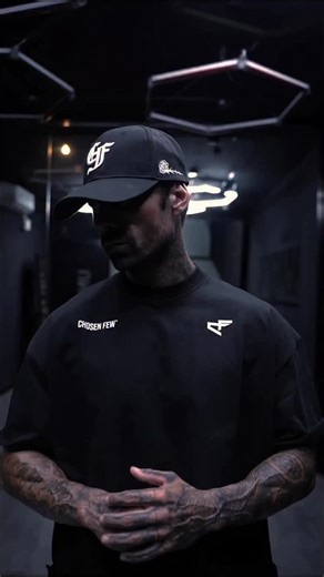 Robbie McMahon on Instagram: "@chosenfew New Line out Now #gymwear #menstracksuit #gymattire #mensfashion"