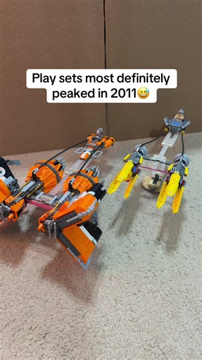 Lego Star Wars 2011 Playsets: Republic Frigate & Battle for Geonosis