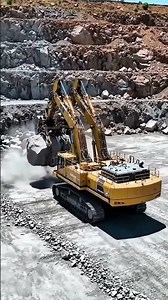 Watch 100-Ton Excavators Crush Mountains: The Ultimate Quarry Power Demonstration!