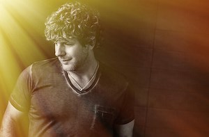 Billy Currington Shares New Song "Bring It On Over"