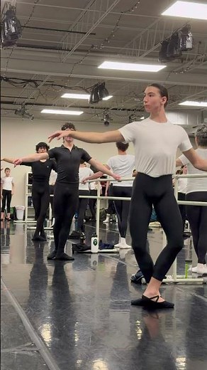 Ballet men pushing their limits 💪 From our Winter Intensive last week! #ballet #maledancer #dance