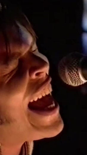 Winter Music Vibes: Moving by Supergrass