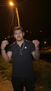 770K views · 25K reactions | Hoy me pasó algo que me dejó sin palabras. Perdí mi billetera con plata y documentos, y en vez de quedársela, este chico hizo todo lo posible por devolvérmela. Me llamó, me buscó y sin dudarlo me la entregó. Gente así hace la diferencia  De verdad, gracias de corazón y por supuesto recompensé su honestidad ❤️ | Pampeño burger | Facebook