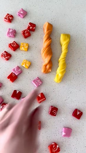 ✨Edible Starburst Slime✨Create you own DIY slime with only three ingredients! You only need a bag of Starburst, coconut oil and powdered sugar! It’s such a fun activity to do with kids when they come home from school✨. Directions:* place 10-12 unwrapped pieces of the same color Starburst into a bowl. * Add one teaspoon of coconut oil to each bowl. * Microwave for about 15-30 seconds* Pour each starburst color onto the powdered sugar and mix them together until the slime is no longer sticky. #diy