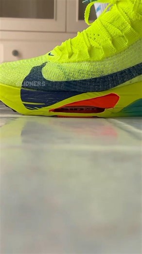 🔥 Feel the Bounce: Nike Alphafly 3 Zoom Air Performance ⚡👟