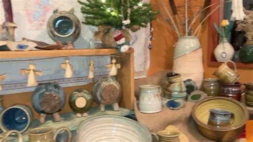 The Cracked Pot Studio is open for your Holiday shopping. Message me for a shopping appointment 💛 #christmas2025 #christmasshoppingmadeeasy #iamlove #riflepottery #coloradopottery #artist #art #iamlove #CreativeVibes #creativity #CreativeJourney #createspace #mistyoga #thecrackedpot | Misty Sunse Mason