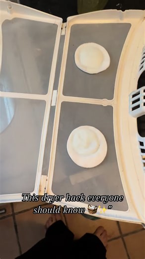Dryer scent hack This hack saves you so much money and makes your laundry smell amazing. Simply soak 2 cotton pads with a small amount of fabric softener, place them in the dryer’s pull-out compartment, push it back in, and dry as usual. That way, you get fresh-smelling laundry every time without having to buy expensive scented dryer sheets! #dryerhack #laundryhack #lifehack #cleantok #homesolutions