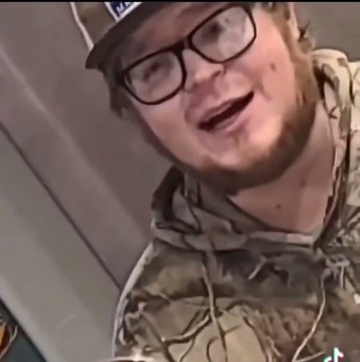 T-pain buy you a drink cover by guy at party long vers