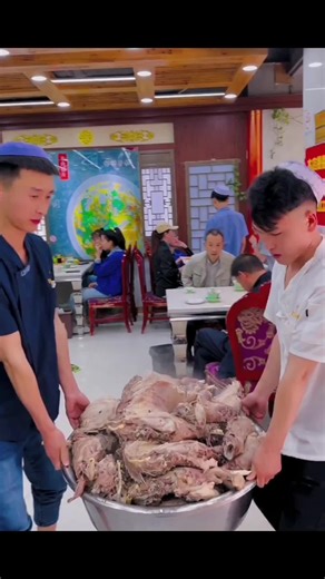 Exploring Muslim Cultural Cuisine in Chinese Markets