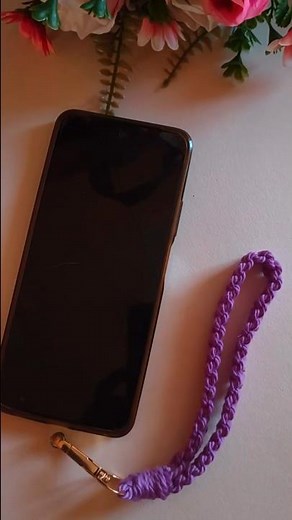 Diy Macrame Wristlet Keychain | Easy & Stylish Phone strap for beginners #macramekeychain #shorts