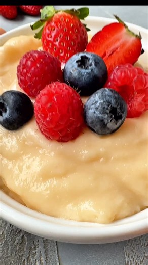 12 reactions · 11 shares | Homemade vanilla custard - rich, creamy, and so easy to make!  Perfect for cakes, tarts, or just by the spoonful. Comment “recipe” and I’ll send it to you!  #vanillacustard #pastrycream #homemadedessert #easyrecipes #bakingfromscratch #cookinglsl https://cookinglsl.com/homemade-custard-recipe-pastry-cream/ | Cooking LSL - Simple And Inspiring Easy To Make Healthy Recipes | Facebook