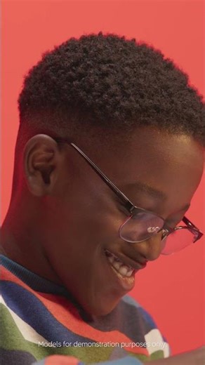 The LEGO® SMART PLAY™ system brings builds to life like never before.