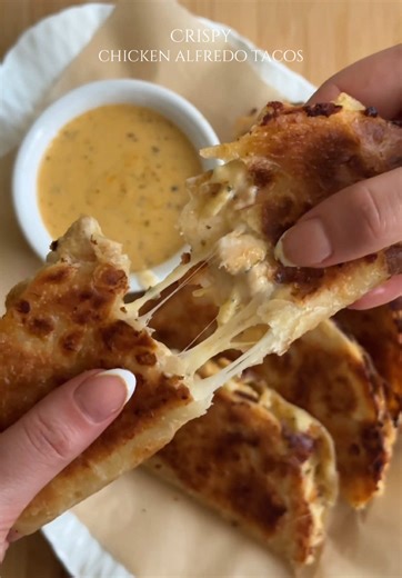 Crispy Chicken Alfredo Tacos Recipe