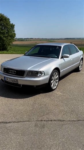 Close-up of the W12 in the Audi A8 D2