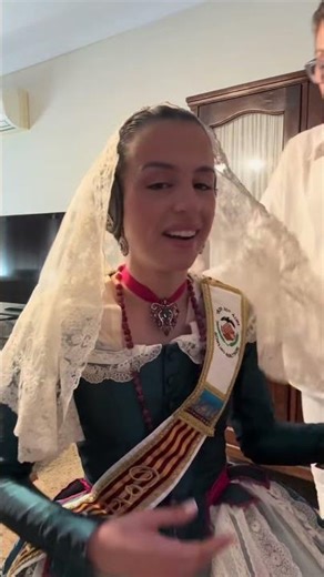 How to put on a mantilla: #shorts #short #MY media