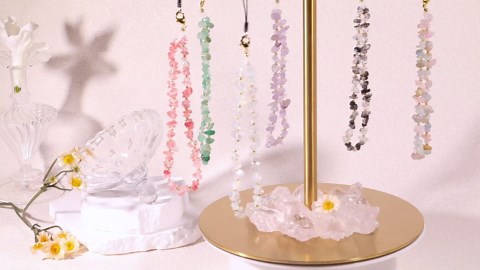 Handmade Natural Gemstone Gold Beaded Charm Cell Phone Camera Lanyard, Stanley Cup Accessories, Wrist Strap, Phone Chain String, Keychain Decor for Wallet (Red Agate)