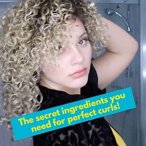 46K views · 418 reactions |  WHY IS EVERYONE SWITCHING UP THEIR HAIR PRODUCTS FOR SPRING WEATHER? 樂 Because there’s more moisture in the air during Spring, and curly hair needs products that will work with the weather. Make sure you have humectants in your products to achieve perfect curls this Spring! Grab them here  curlmix.com | CurlMix | Facebook