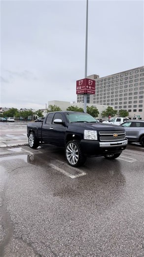High School Chevy Truck Gets 26-Inch Wheels