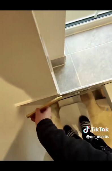 Mastering Sealant Application for Your Bathroom