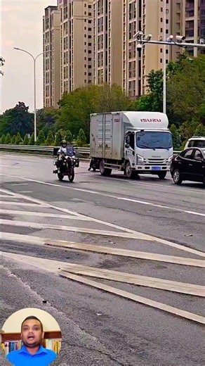 আজব মোটরসাইকেল ! #AutoBalancingBike #MotorcycleTechnology #SmartBike #FutureBikes #shorts