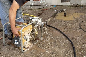 Comment forer soi-même un puits d’eau dans son jardin ?
