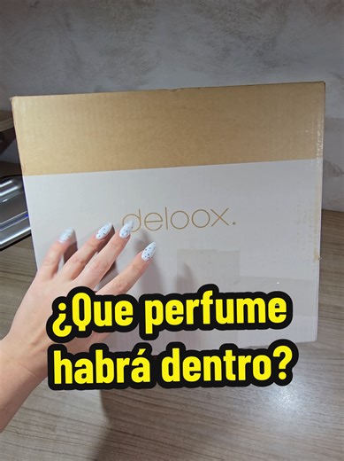 ¿ Que perfume habrá dentro? @Deloox parfum & beauty #sorpresa #unboxing #deloox #perfumes #perfumata