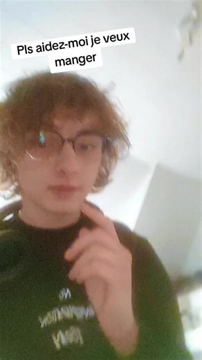 Mon album sort demain sur toutes les plateformes de musique !! --) Seulambre comme nom d'artiste trouvable par une simple recherche Google ! #help #musica #artist #poor #spotify @elise @Spotify France