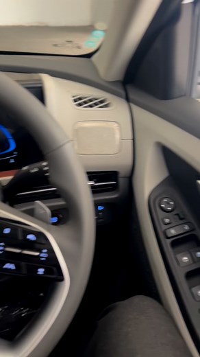 4.6K views · 128 reactions | Get ready to conquer hills like a pro!  Here's how to use Drive Mode in your Creta Automatic 2025  #Hyundai #yourcaradvisor #Creta | Simranjeet Singh | Facebook