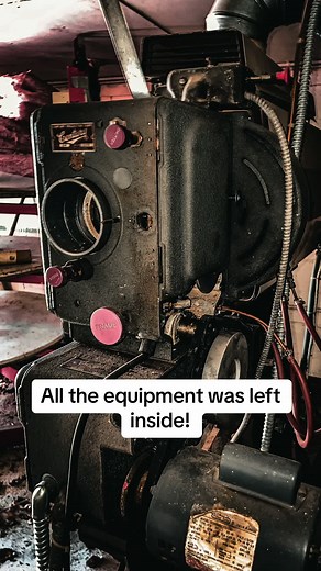 Abandoned Drive In Movie Theater📽️🎞️#abandoned#driveincinema#driveinmovie#urbex#explore#cinema