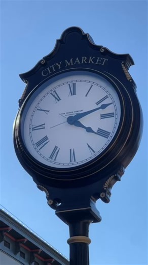 It’s time to fall in love with Savannah City Market all over again. Enjoy food, art, shopping and more ✨ | Savannah City Market