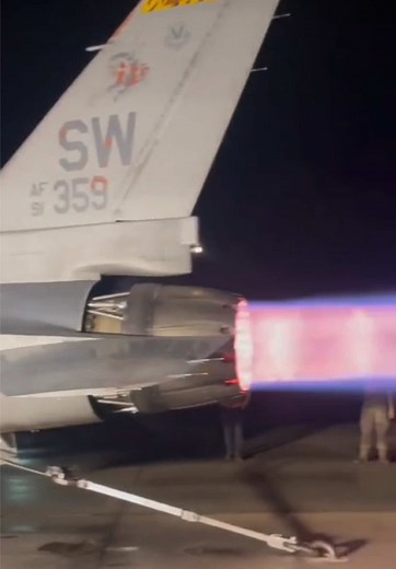 ‏F-16 #F16 #viral #fighterjet #fyp #trend | flying in jet